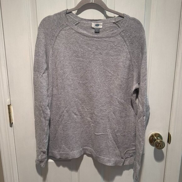 Old Navy Light Gray Sweater - Size Medium - Picture 1 of 3